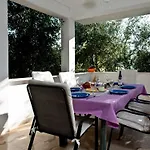 Prázdninový dům Ingrid - Four Bedroom With Pool