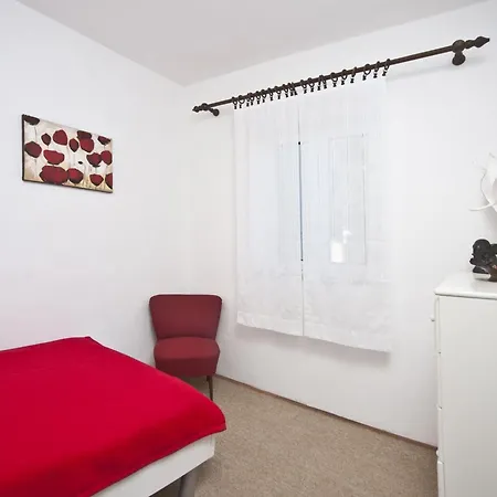 Ingrid - Four Bedroom With Pool *