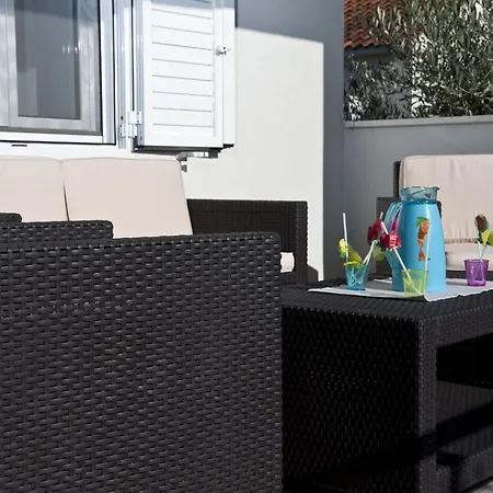 Ingrid - Four Bedroom With Pool * Τρογκίρ